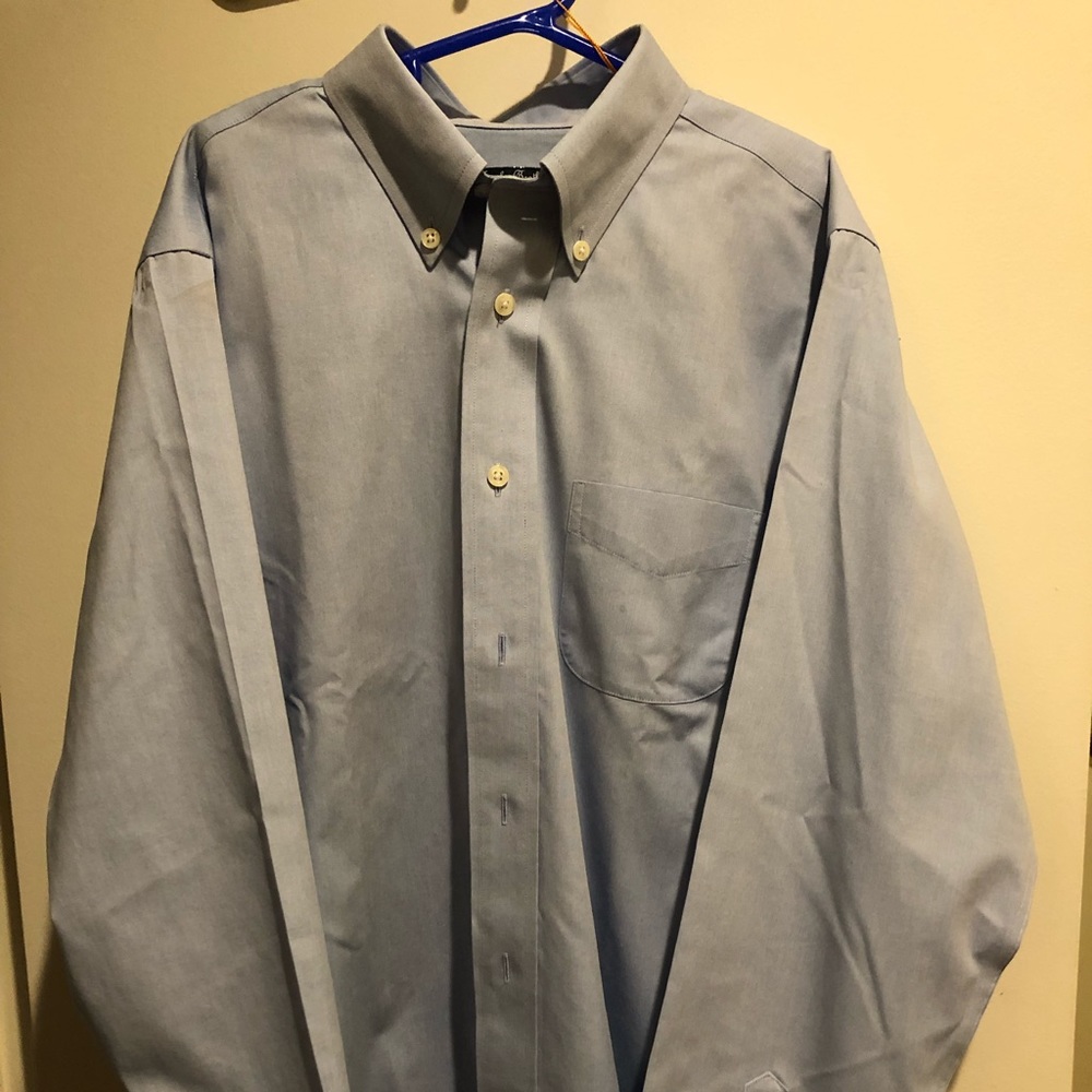 Brooks Brothers boys light blue button down size 16